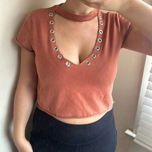 Forever 21 Pink Rust Orange Short Sleeve Crop Top V-neck Silver Grommet Choker